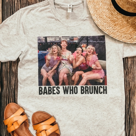 Babes Who Brunch Tee - Picture 2 of 2